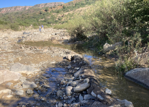 Wasserfassung und Kanal in Callapani